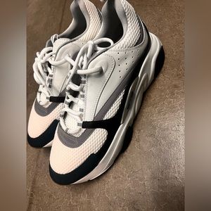 Dior B22 SNEAKER